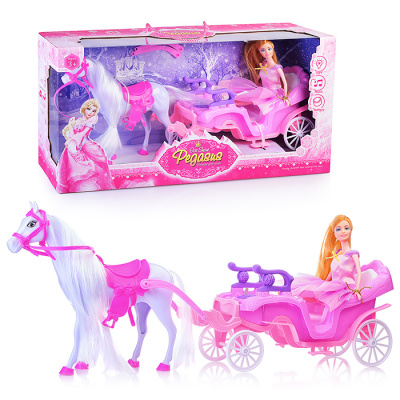 Карета 686-761 д/кукол c лошадкой и куклой в кор.62,5х31х15,5см  — продажа оптом и в розницу в интернет-магазине игрушек «Флинт»
